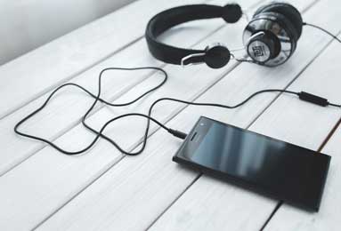 火箭VS马刺巅峰对决：精彩赛事回顾与战术解析